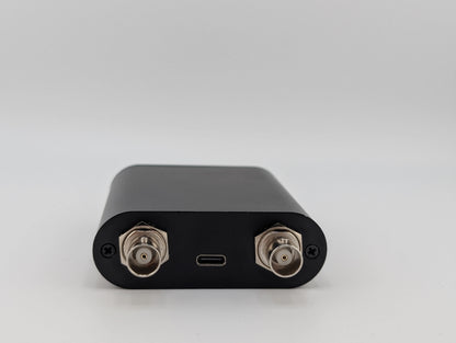 barcoder from the front, with USB power input and two BNC outputs that deliver identical barcodes.